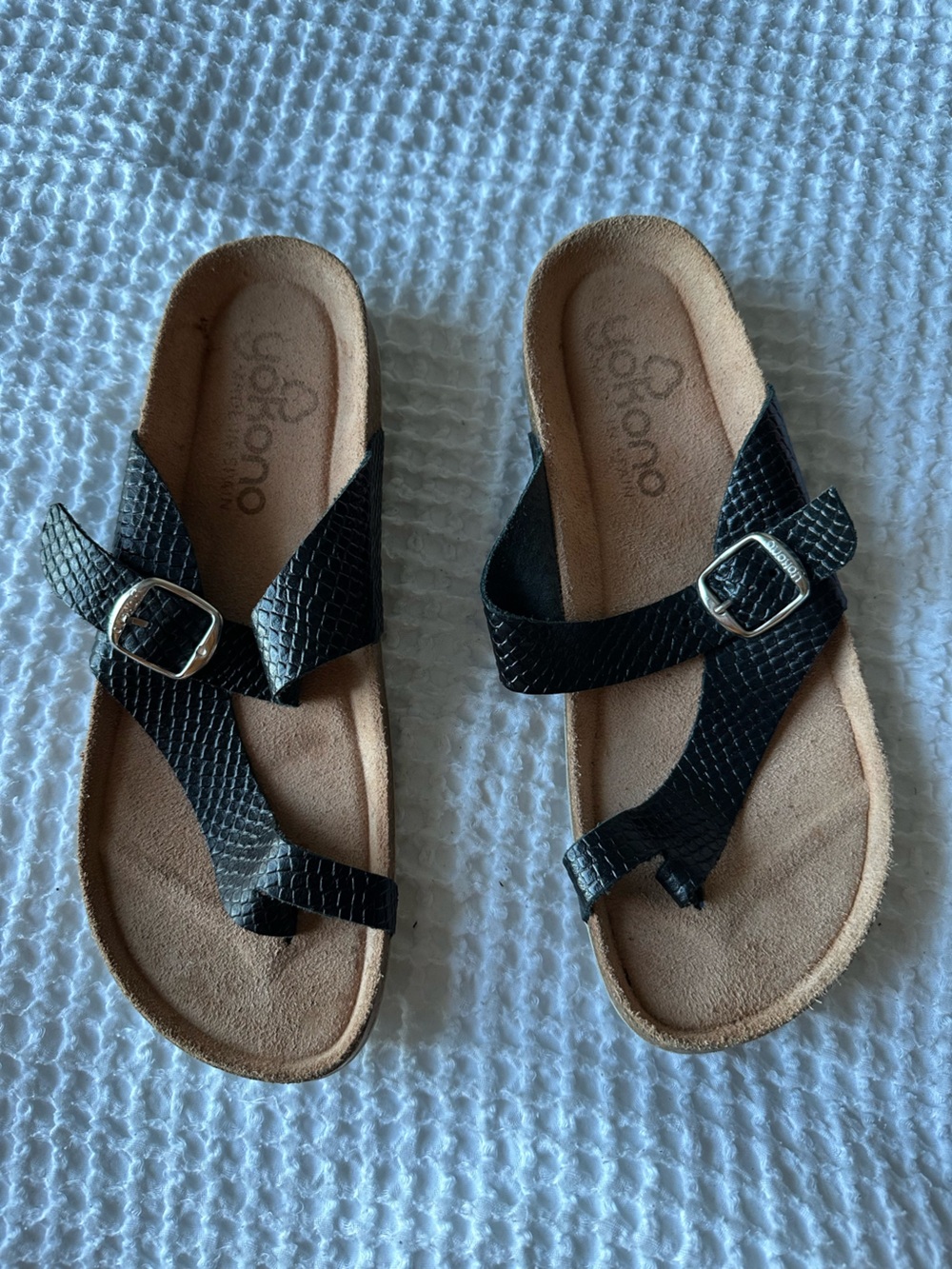 Yokono Black Snakeskin Cork Footbed Sandals Women’s Size 6.5 Adjustable Buckle